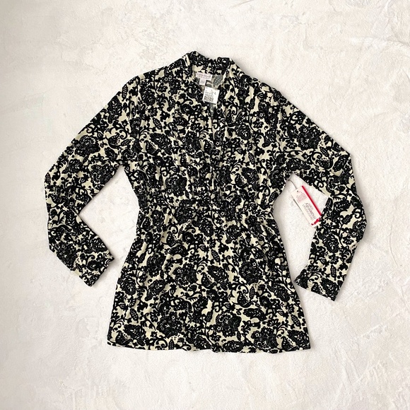 A Pea In the Pod Long sleeve Maternity + Nursing top Size L - Picture 1 of 9